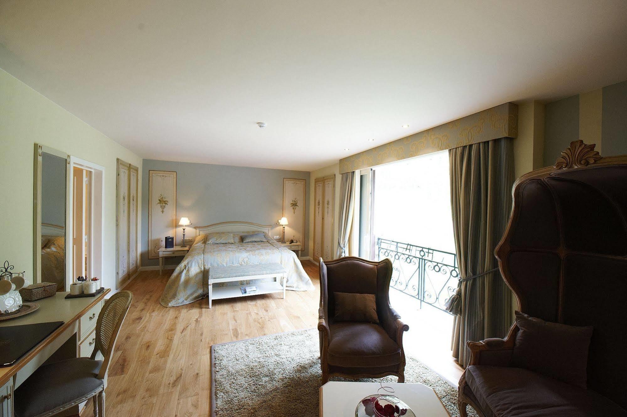 Lafarques Hotel 4*